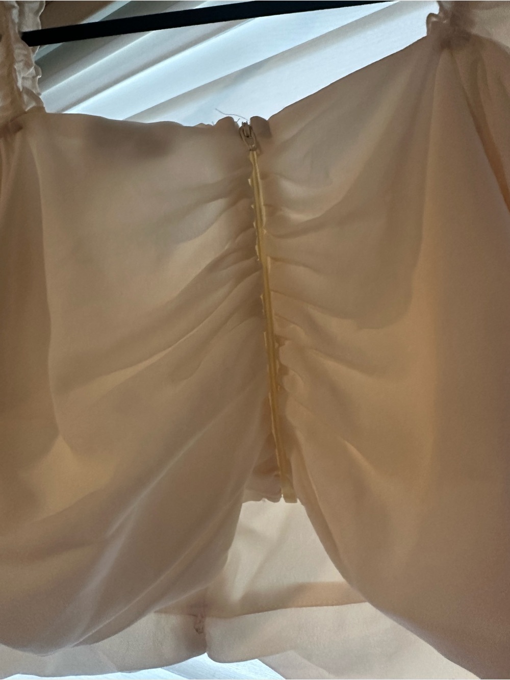 Windsor Cream Ruched Sweetheart Long-Sleeve Crop Top - Picture 5 of 7